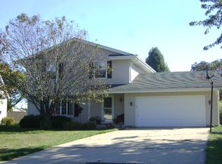 600 Elliot Dr, Union Grove, WI 53182