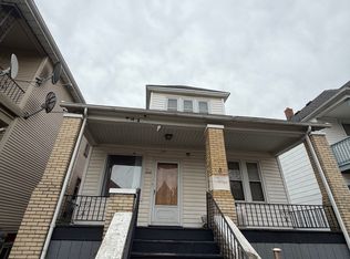 2148 Trowbridge St #1, Hamtramck, MI 48212