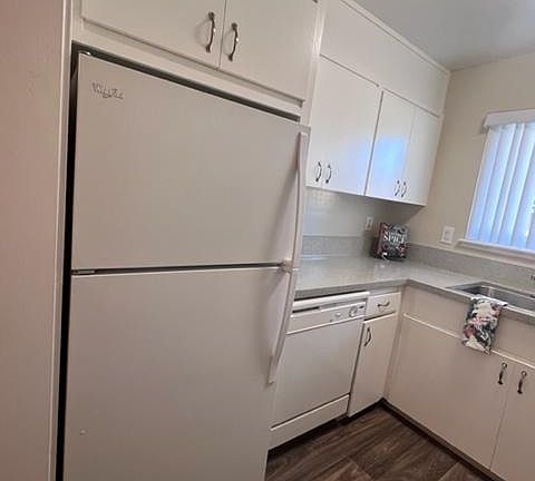 3rd image of 364 W Olive Ave #8