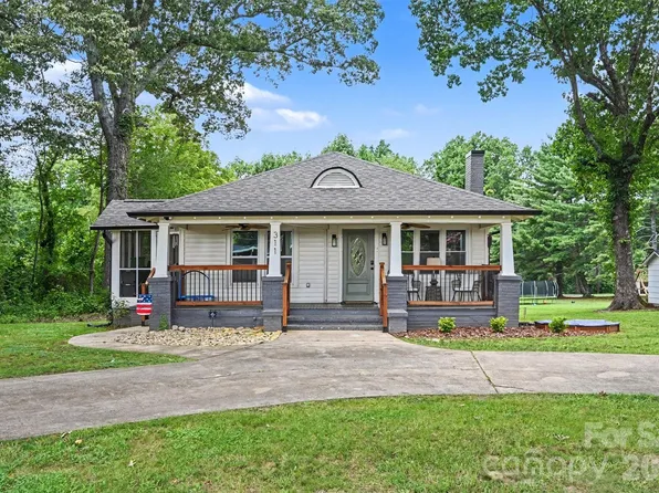 311 Roy Eaker Rd, Cherryville, NC 28021