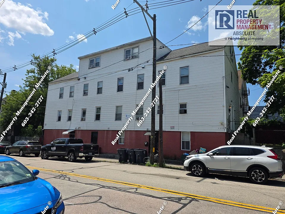 7 Commercial St