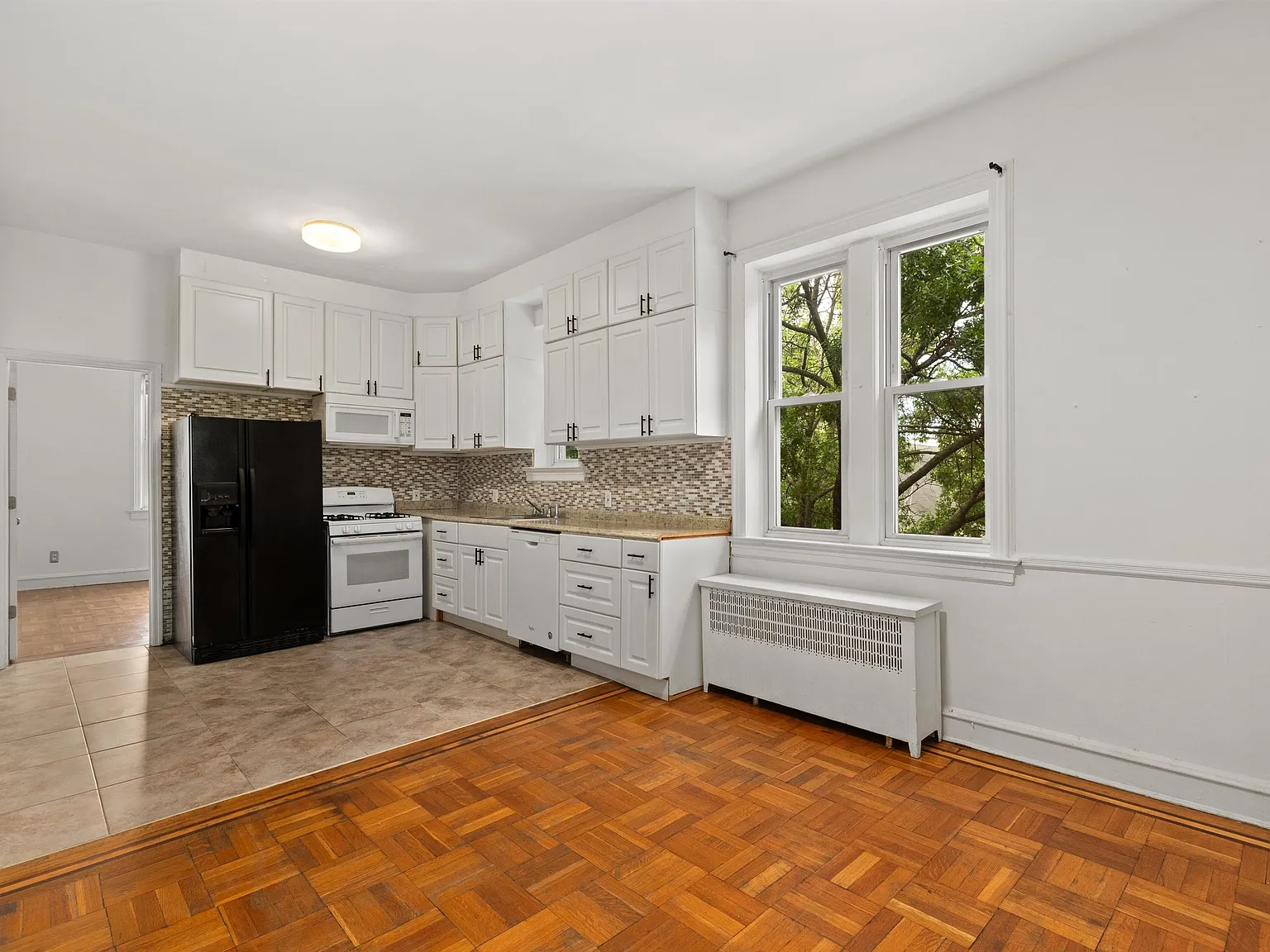 1 bed, 1.0 bath, 1200 sqft, $3,500 — Photo 3