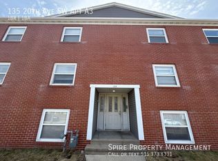 135 20th Ave SW APT A3, Cedar Rapids, IA 52404