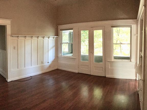 4th image of 2030 1/2 H St