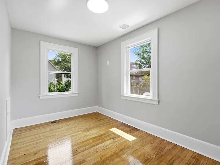 23 William St #B — Photo 6
