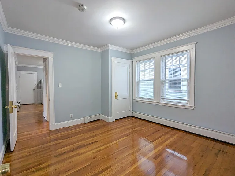 4 Edgar Ct #2 — Photo 10
