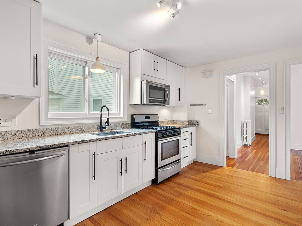 1st image of 35 Perkins St #1