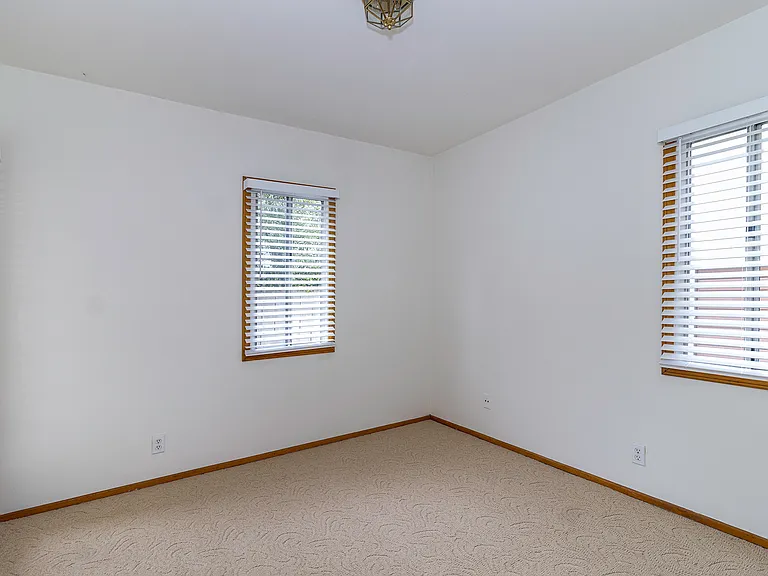 4130 Vinton Ave — Photo 15