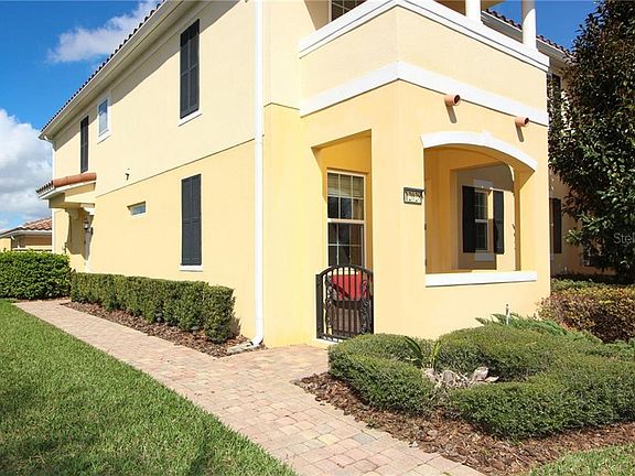 4th image of 12028 Lorenza Ln
