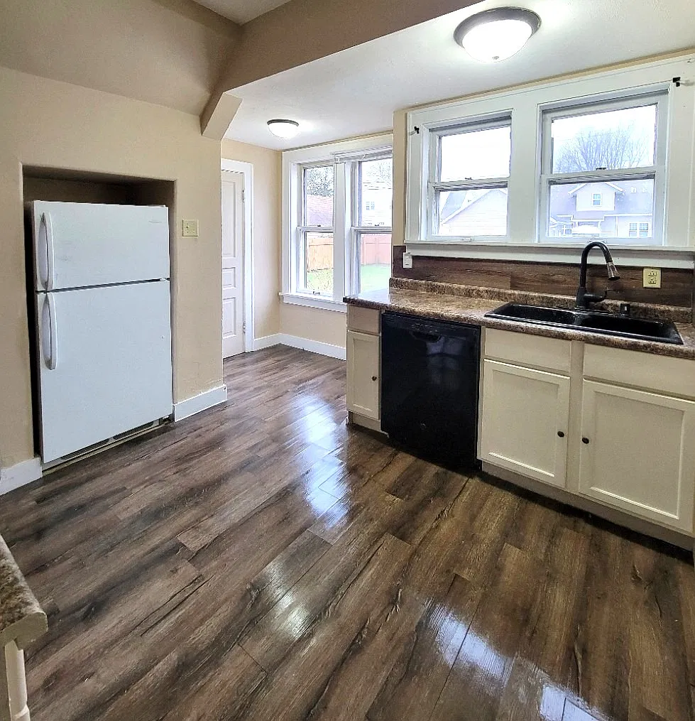 1024 South 4th Avenue - 1 — Photo 4