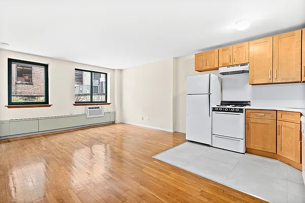 Rented by Compass | media 9