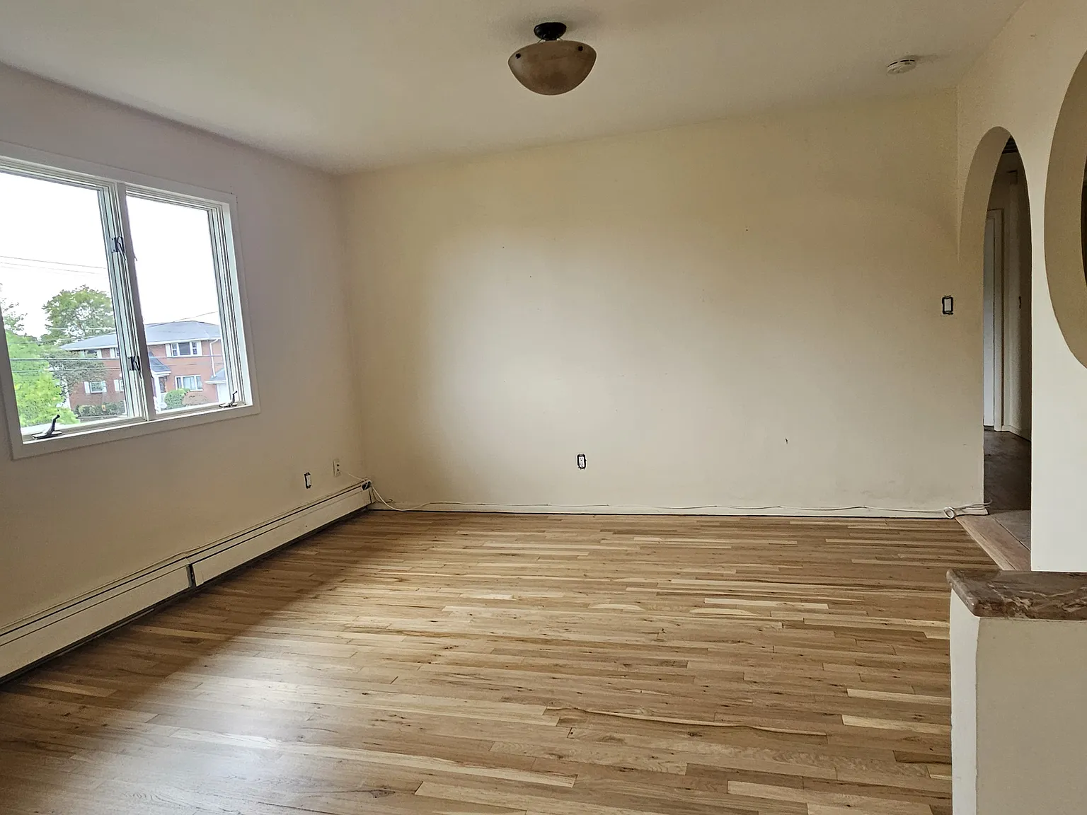 3 bed, 1800 sqft, $3,800 — Photo 3