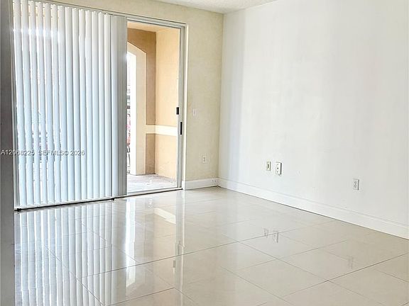 5th image of 8030 N Nob Hill Rd APT 105