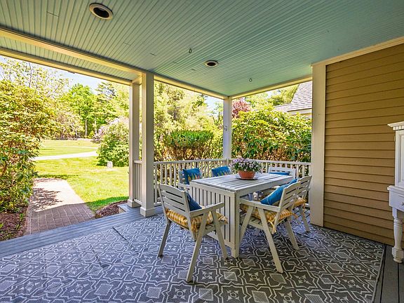 5th image of 21 Wintercroft Circle #2