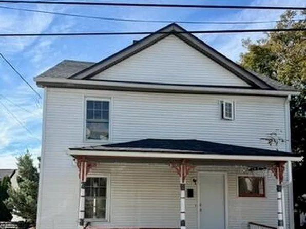 97 Wyoming St, Carbondale, PA 18407