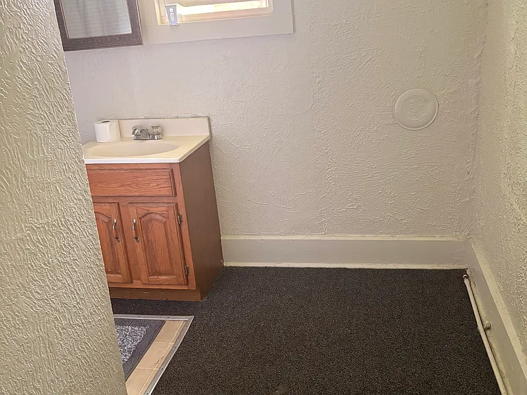 45 Pearl Ave #2 — Photo 7