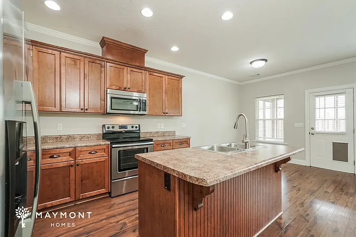 1920 Kenlock Dr — Photo 7