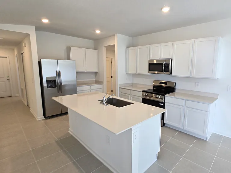 2150 Chris Dr — Photo 5