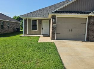 2101 Ingalls Ln, Alma, AR 72921
