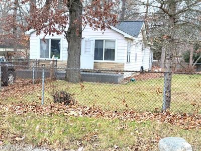 6521 Field Ave, Hamburg, MI, 48139