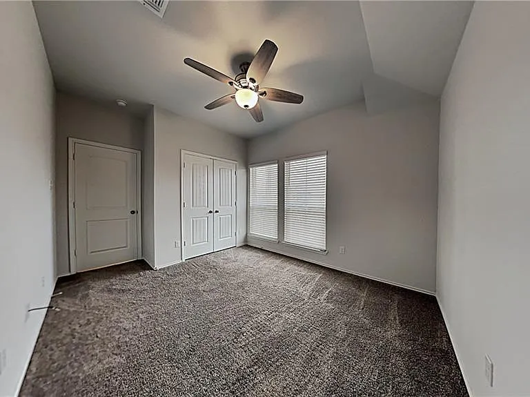 113 Kyra Ln — Photo 5