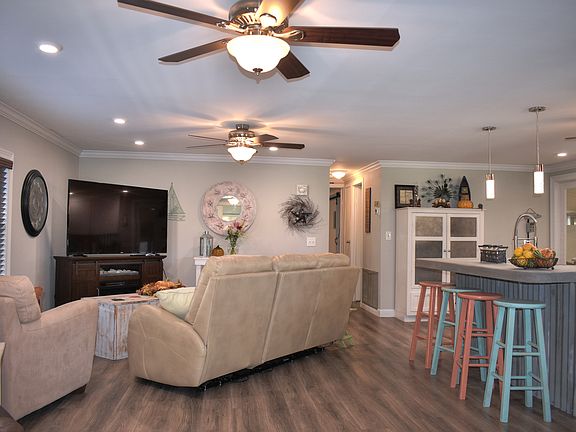 2nd image of 8031 SE Skylark Ave