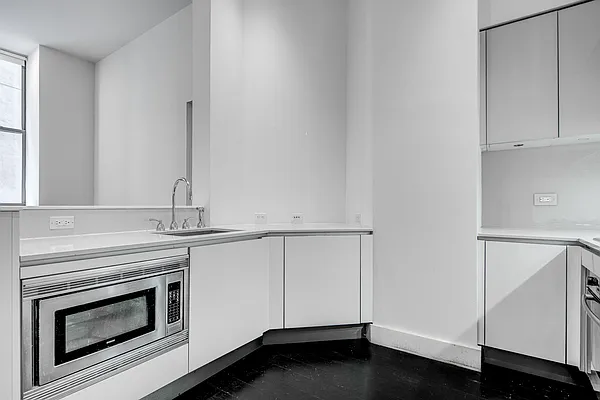 Rented by Mayell LLC | media 6