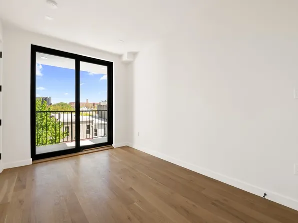 78 Harman Street image 5 of 9