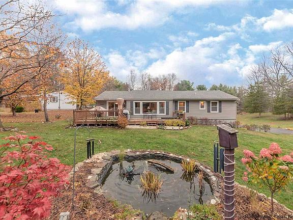2nd image of 23 Hedge Row Ct