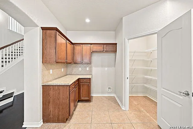23043 Airedale Ln — Photo 13