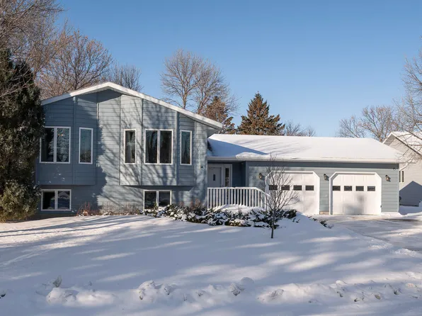 311 5th Ave NW, Hazen, ND 58545