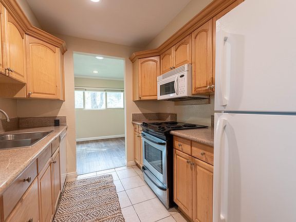 5th image of 4626 Park Granada