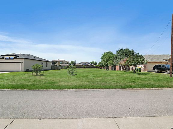 3rd image of 8497 VENTURA BLVD LOT 13