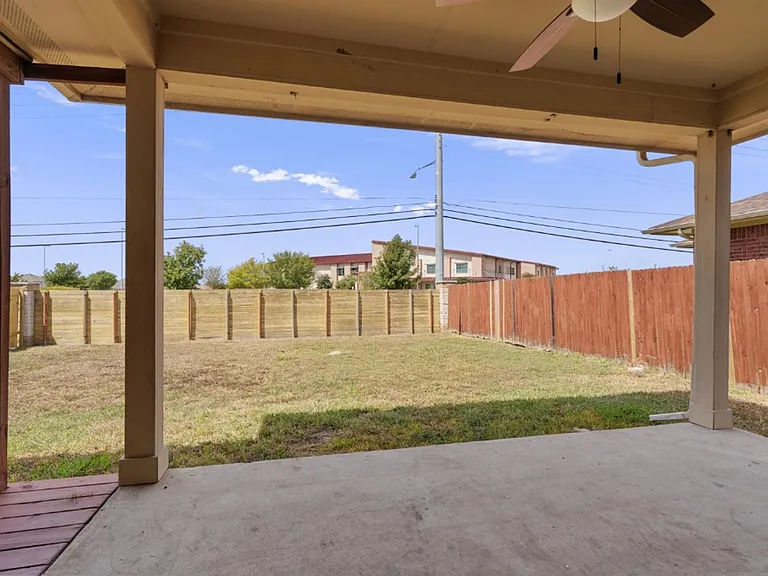 3417 Savage Springs Dr — Photo 31
