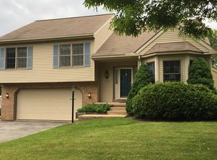 208 Meadow Ln, Quarryville, PA 17566