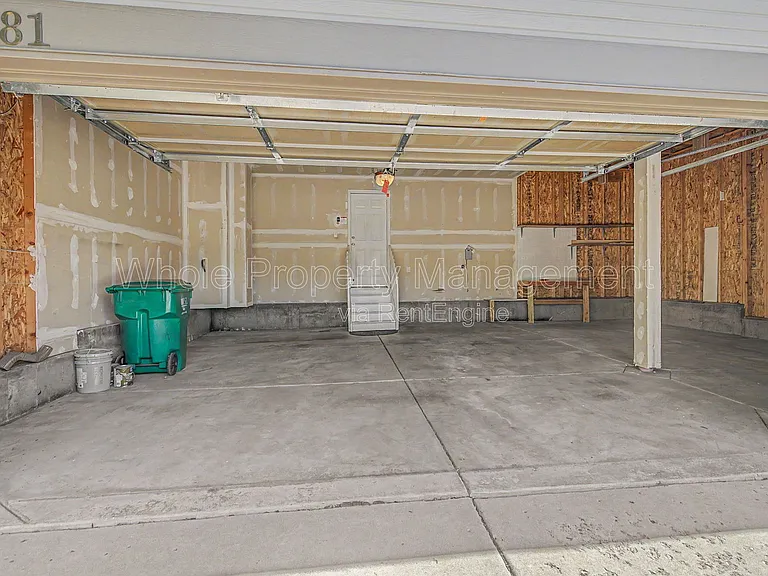 11081 Independence Cir W — Photo 32