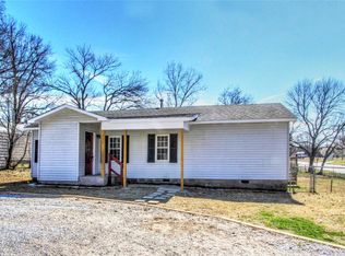 220 W Ross Ave, Sapulpa, OK 74066