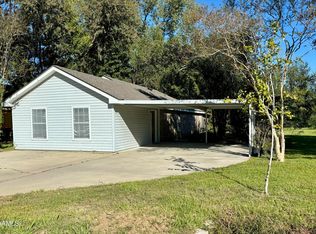 141 Hummingbird Ln, Lafayette, LA 70506