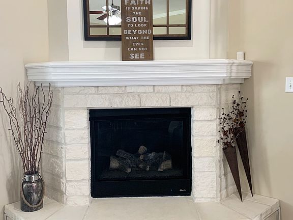 5th image of 4965 Scarlett Oak Dr #17