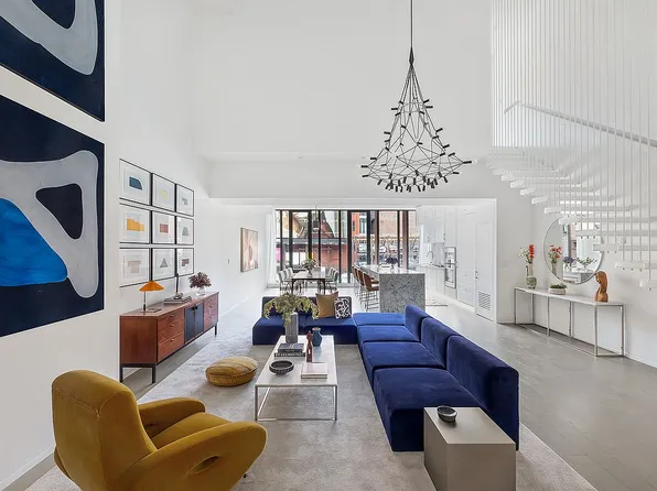 22 Bond St #2/3, New York, NY 10012