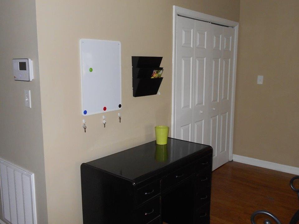 1st image of 510 Douglas St