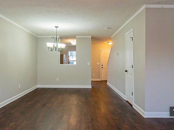 3rd image of 1417 Pleasant Ridge Rd