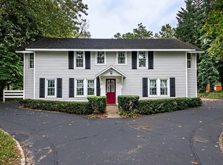 4157 Ridge Rd, Stevensville, MI 49127