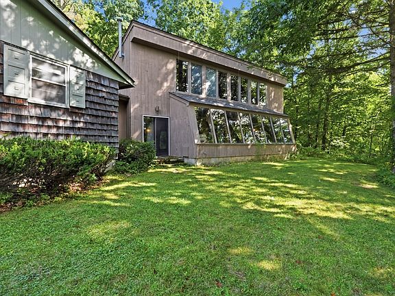4th image of 14 Miller Dr