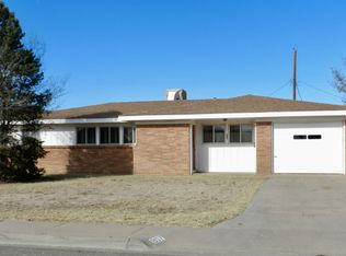 807 W Hervey Dr, Roswell, NM 88203