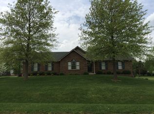 106 Locust Grove Ct, Bardstown, KY 40004