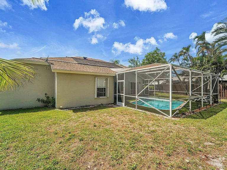 945 Sunflower Ave — Photo 32