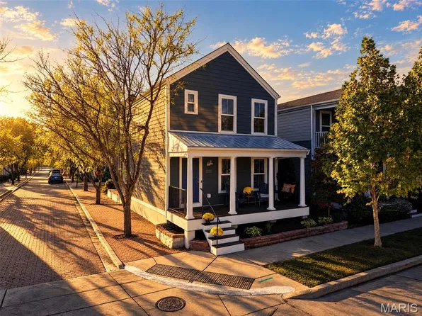 3521 Broad St, Saint Charles, MO 63301