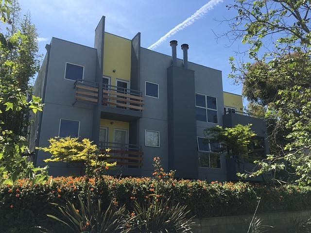 front of a 5 unit building