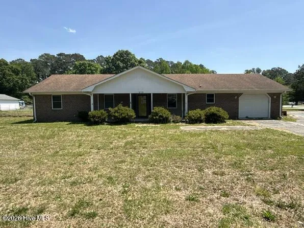 310 Greenfield Heights Boulevard, Havelock, NC 28532